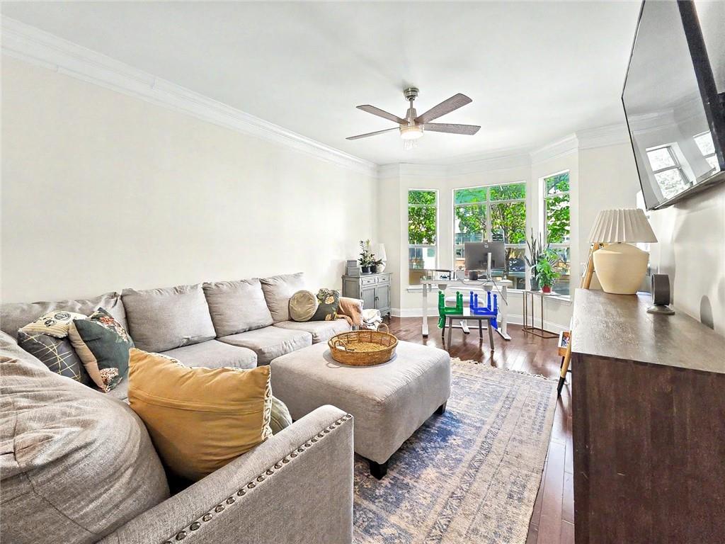 375 Highland Avenue NE 605