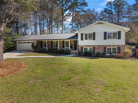 Photo of 4841 Leeds Court, Dunwoody, GA 30338 (MLS # 7756415)