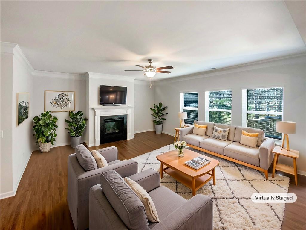 312 Crown Pointe Drive