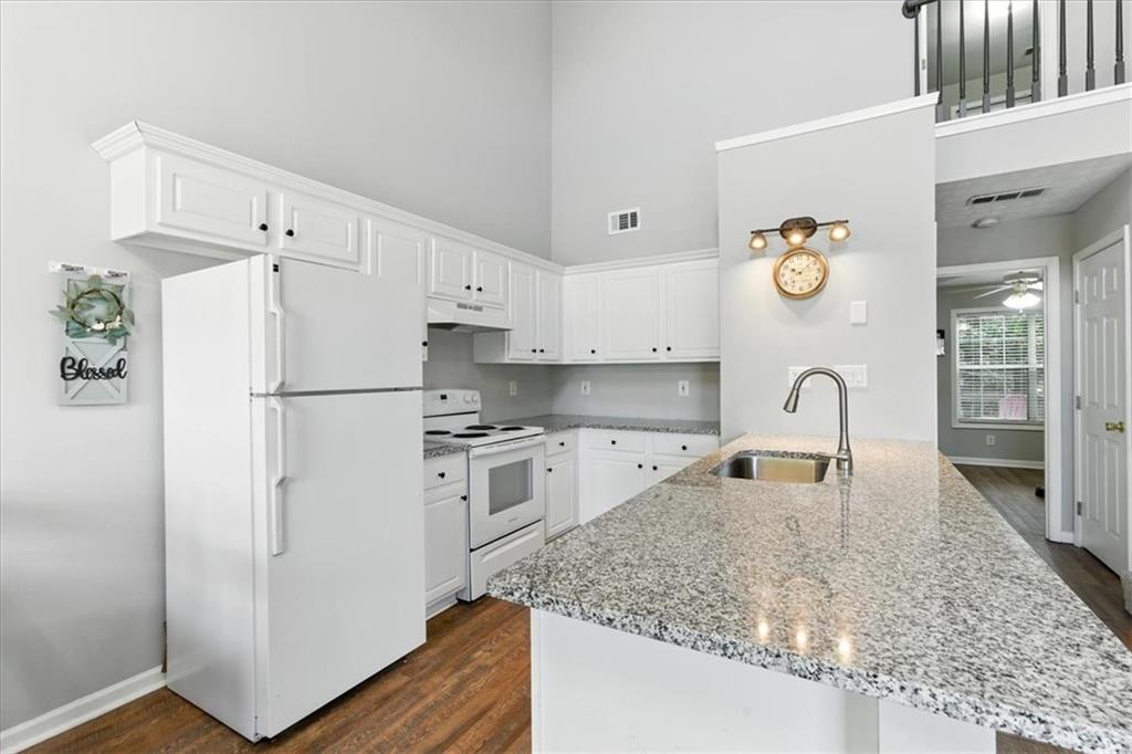 4190 Glen Iris Drive