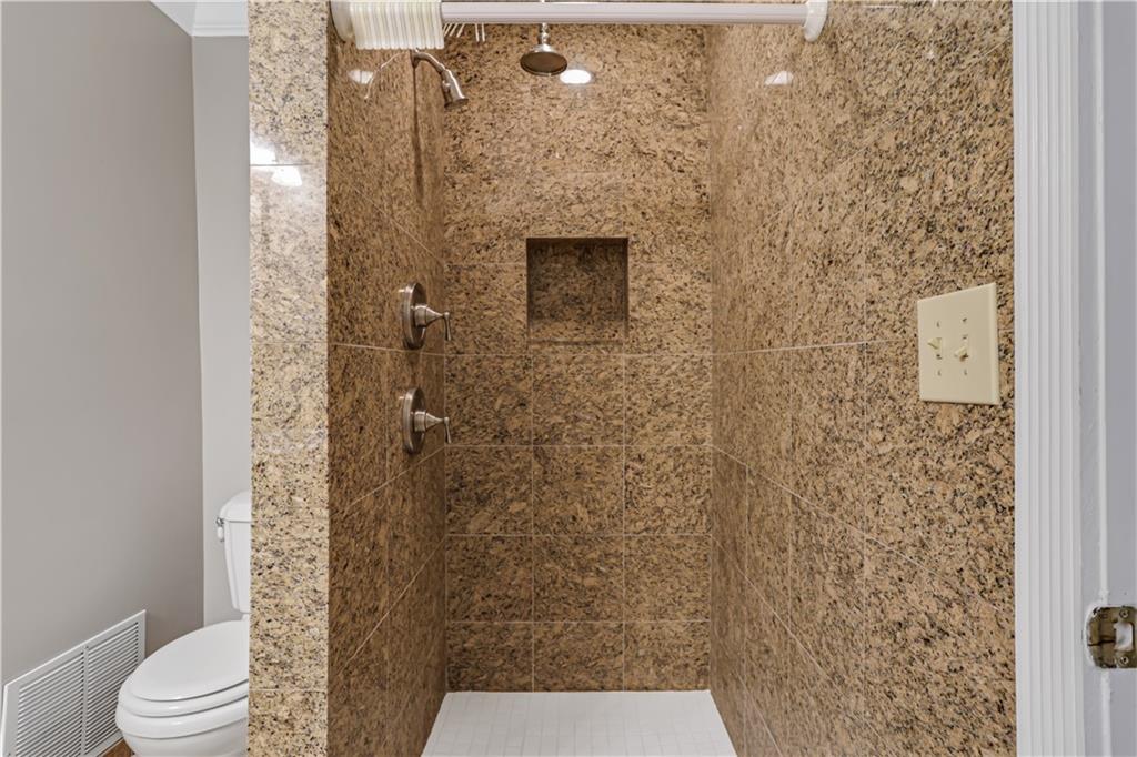 3655 Habersham Road #B-254, Atlanta, Georgia image 22