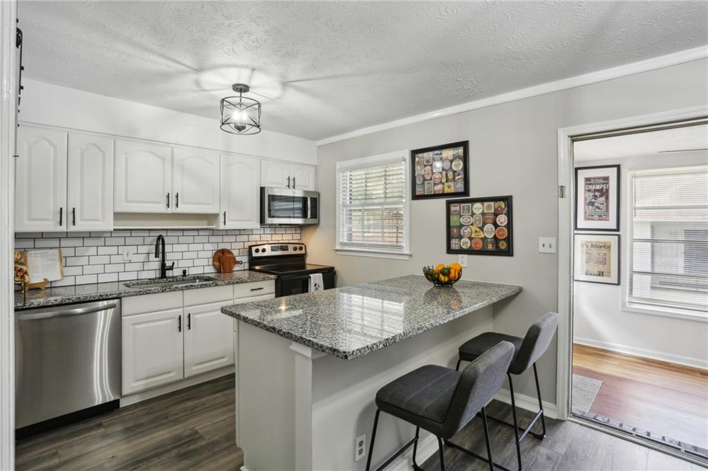 6700 Roswell Road NW 32C