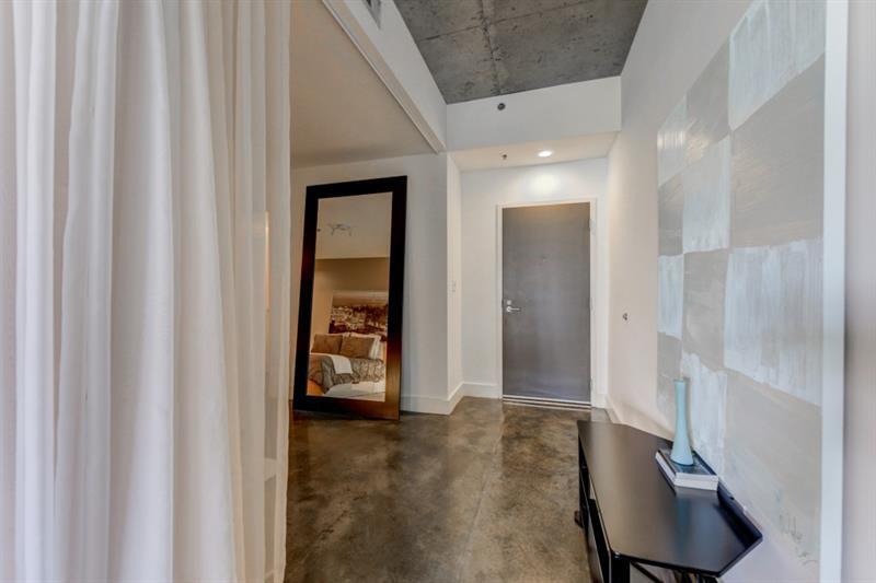 845 Spring Street 522