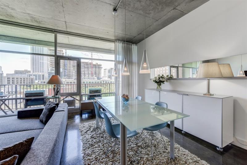 845 Spring Street 522