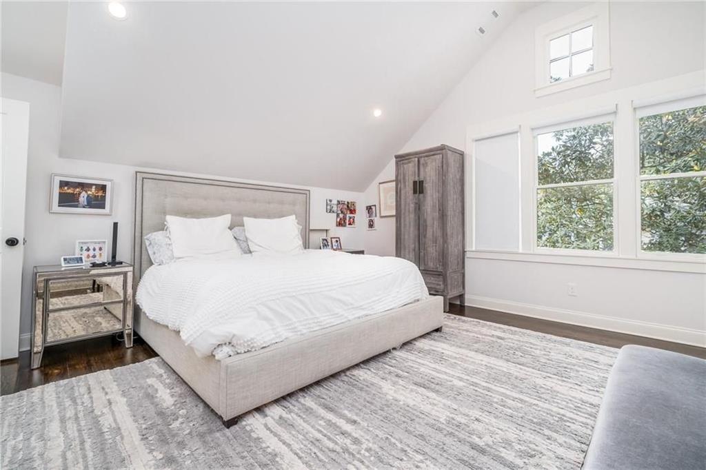 216 Haralson Lane NE