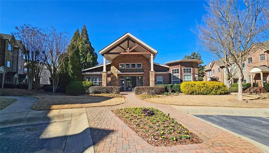 Atlanta, Georgia 30319, United States, 2 Bedrooms Bedrooms, ,3 BathroomsBathrooms,Residential,Active,88094