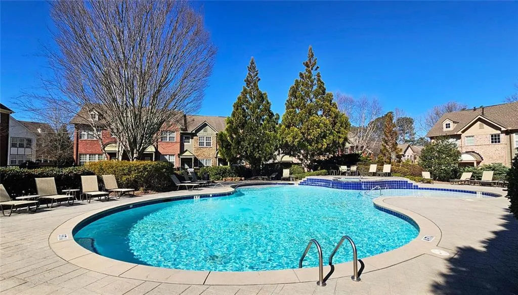 Atlanta, Georgia 30319, United States, 2 Bedrooms Bedrooms, ,3 BathroomsBathrooms,Residential,Active,88094