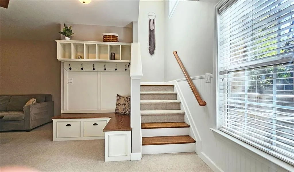 Atlanta, Georgia 30319, United States, 2 Bedrooms Bedrooms, ,3 BathroomsBathrooms,Residential,Active,88094