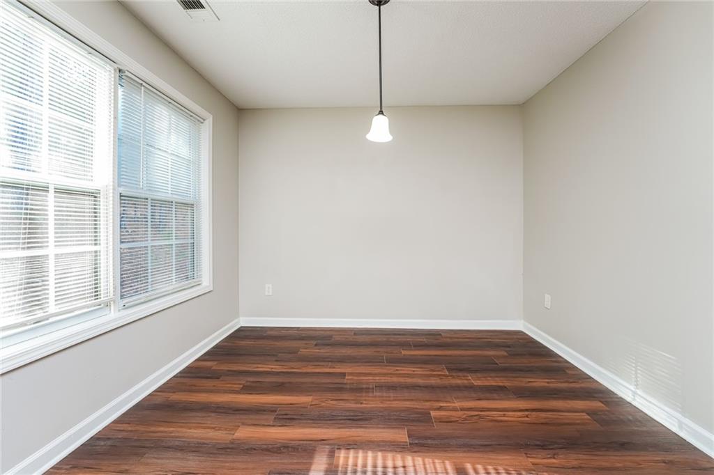 7077 Ravenwood Lane