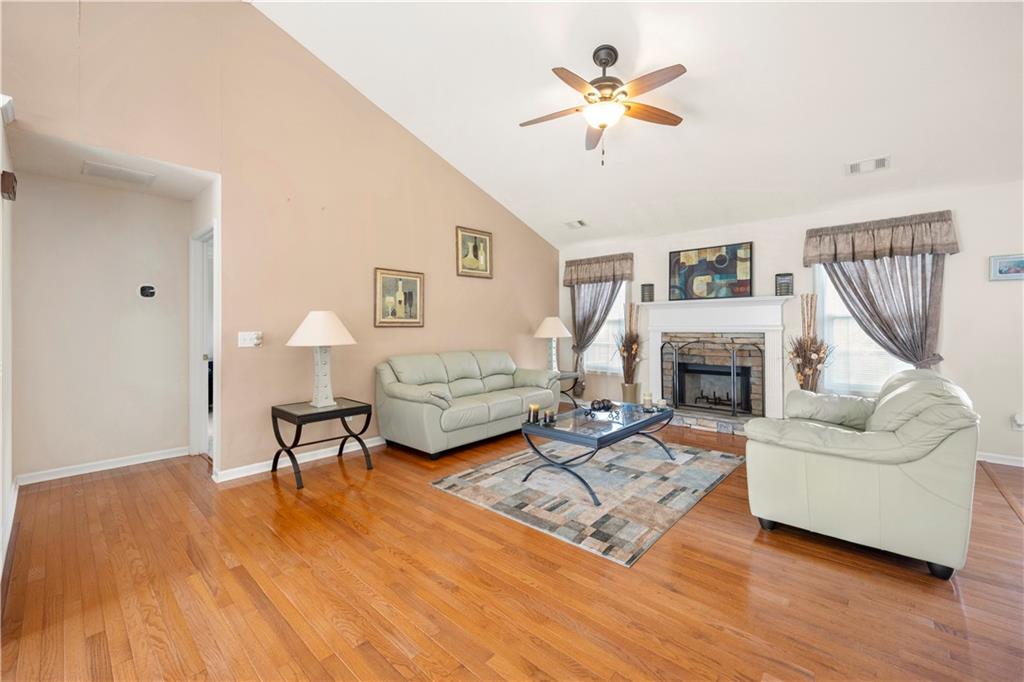 758 Beranda Circle, Douglasville, Georgia image 6