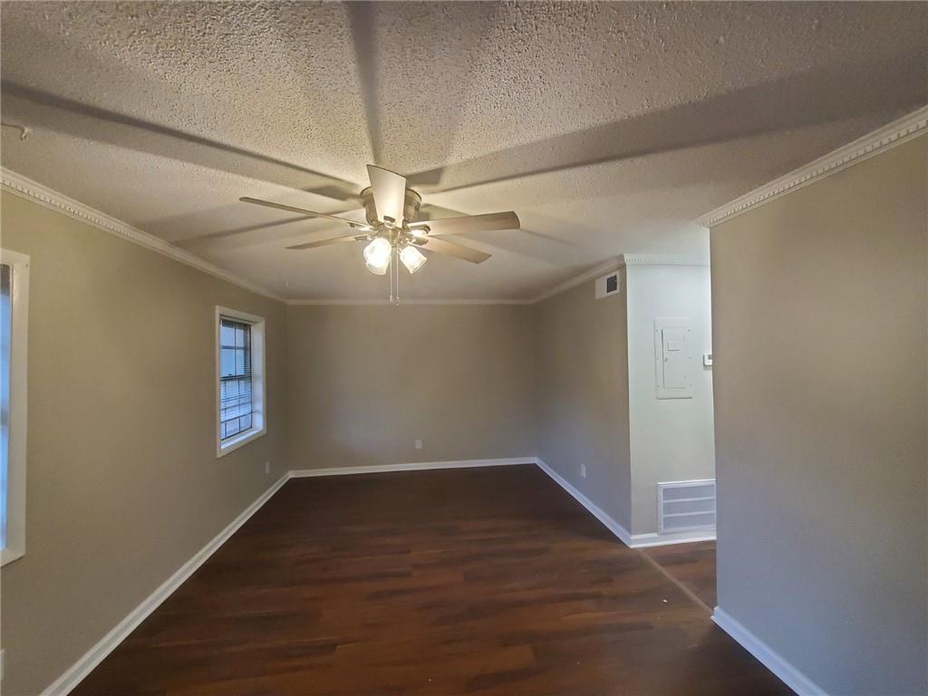 1317 Kingsgate Drive