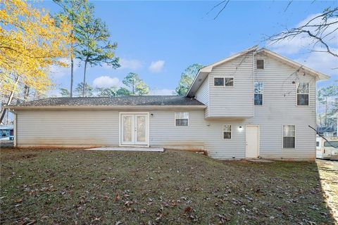 A home in Lithonia