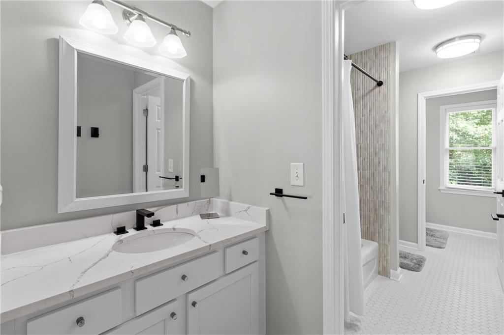 1440 Water View Lane, Suwanee, Georgia image 39