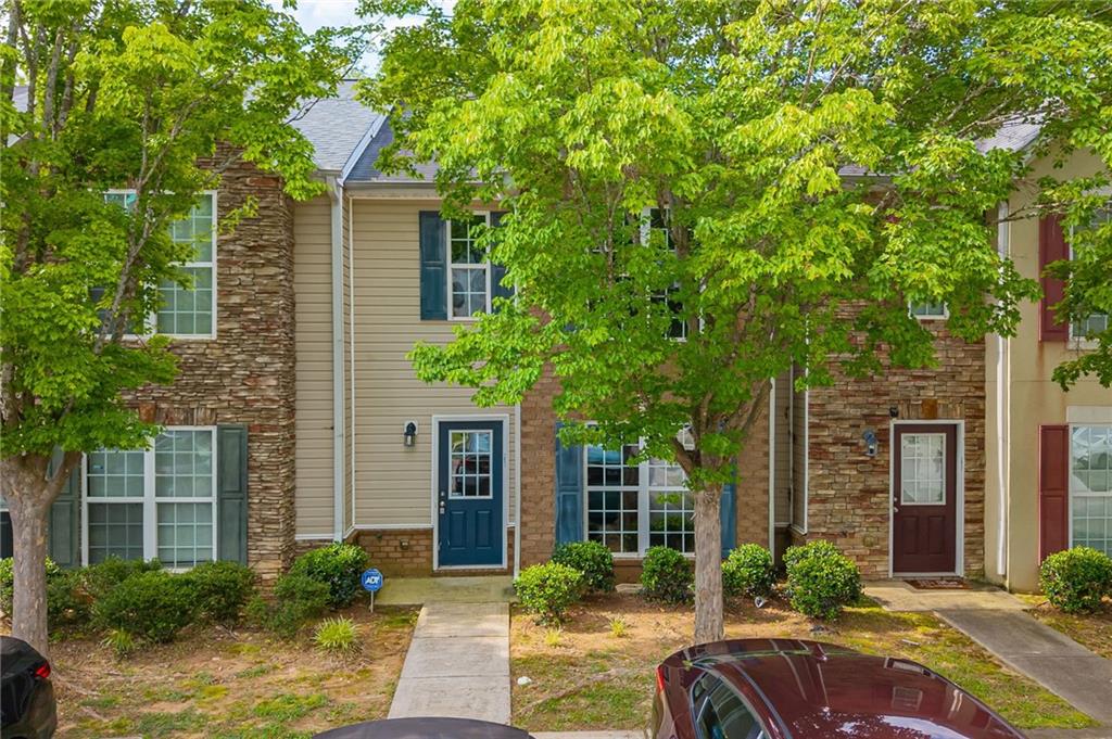 1851 Grove Way, Hampton, Georgia image 2