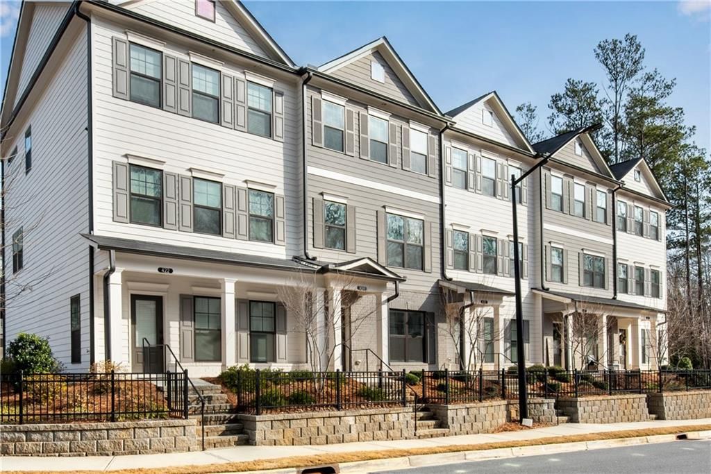 Photo of 424 Stovall Place, Woodstock, GA 30188 (MLS # 7702885)