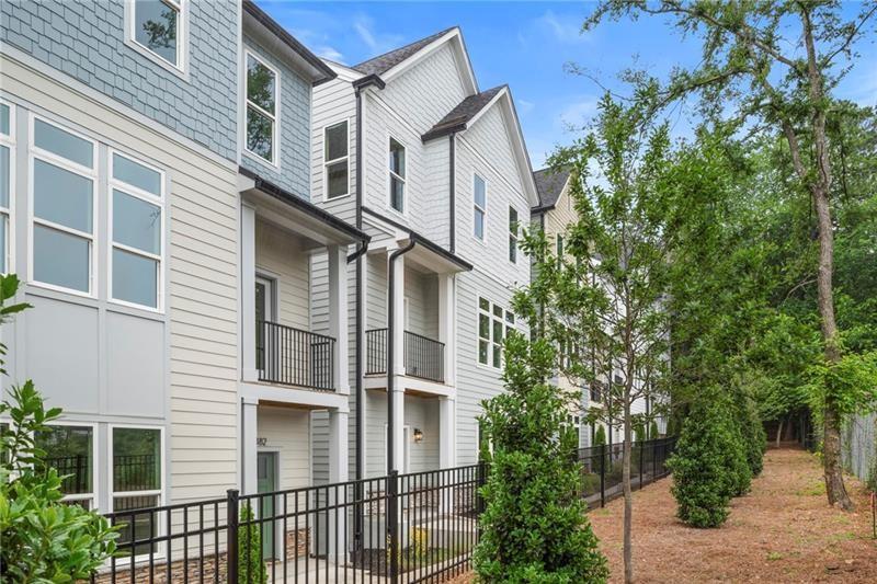 Nolyn Pointe - Residential