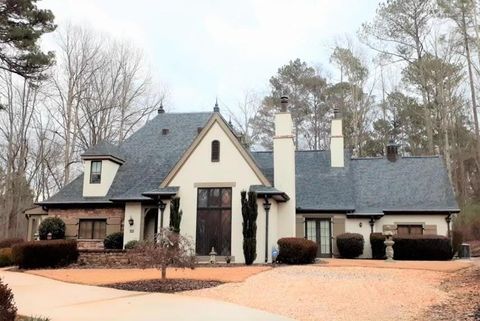 A home in Newnan