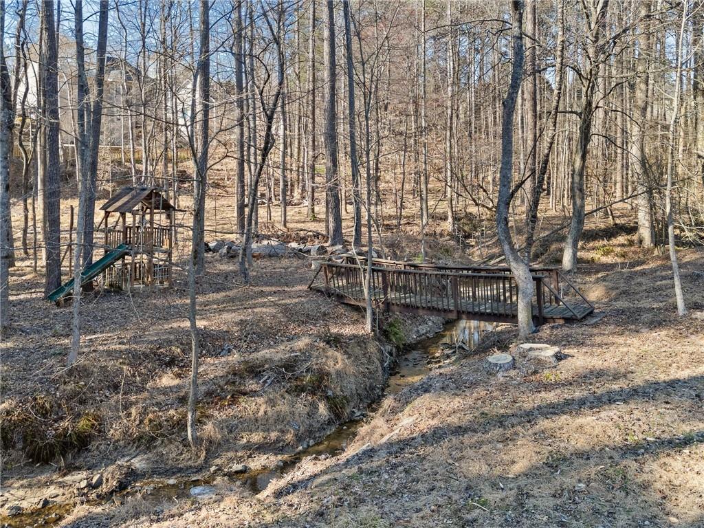 735 Amberton Close, Suwanee, Georgia image 3