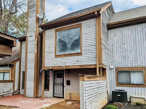 95 Willowick Drive Lithonia GA 30038