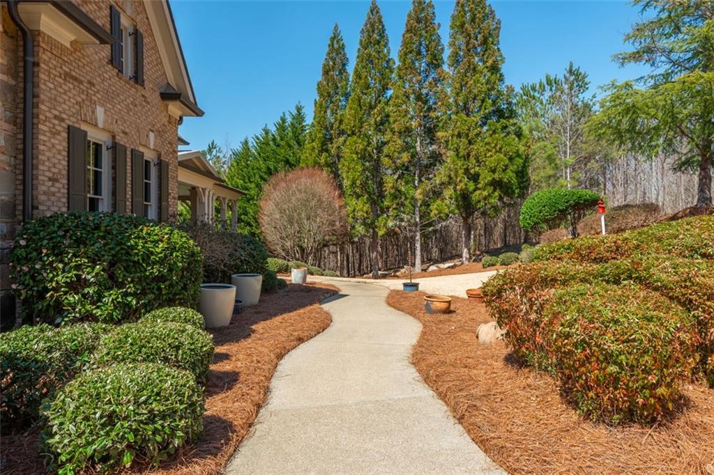 930 Shepards Court, Roswell, Georgia image 7