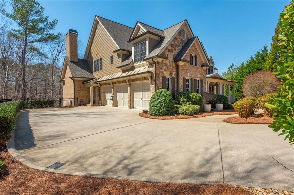 930 Shepards Court, Roswell, Georgia image 6
