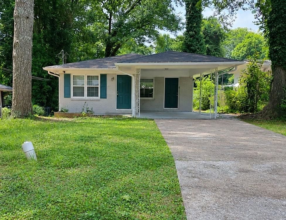 1962 Pine Oak Drive SW