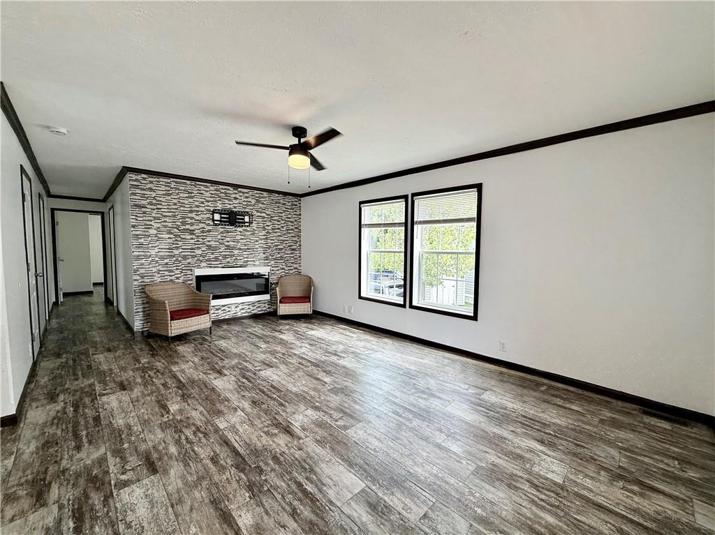 51 E Cardinal Lane