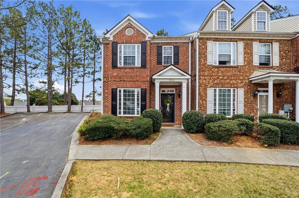 1710 Heights Circle NW