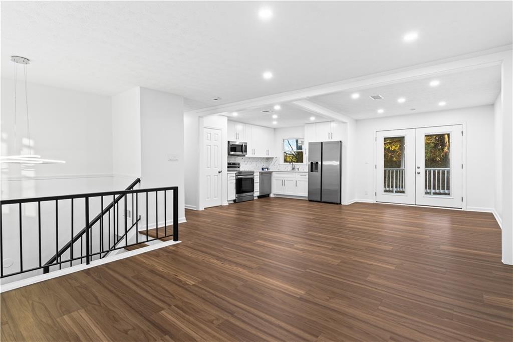 2304 S Hairston Road