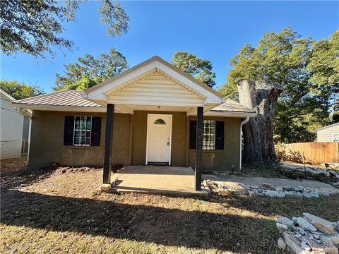 267 E Broad Street Newnan GA 30263