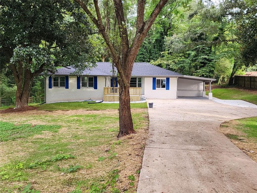 718 SPRINGLAKE Road