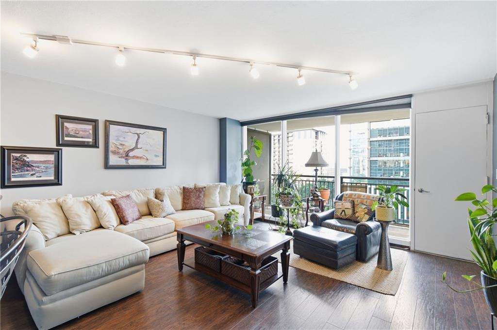 620 Peachtree Street NE 1009