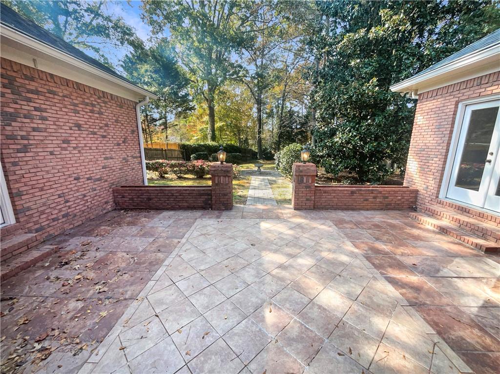 Fields Pond - Residential