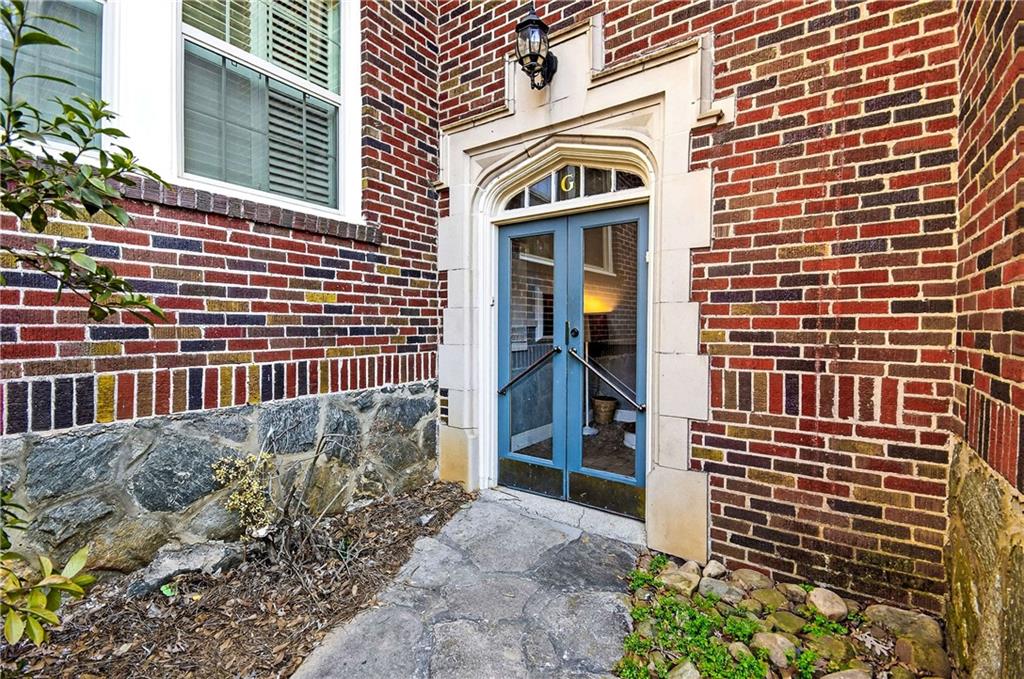 1765 Peachtree Street NW 2G