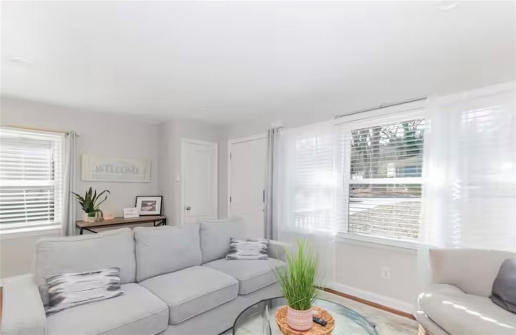 326 Camfield Court SW