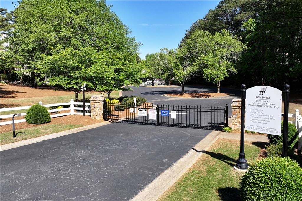 Shirley Estates/Windward - Residential