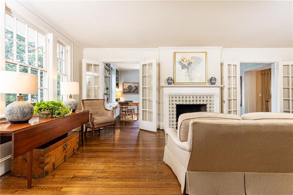 9 Palisades Road NE