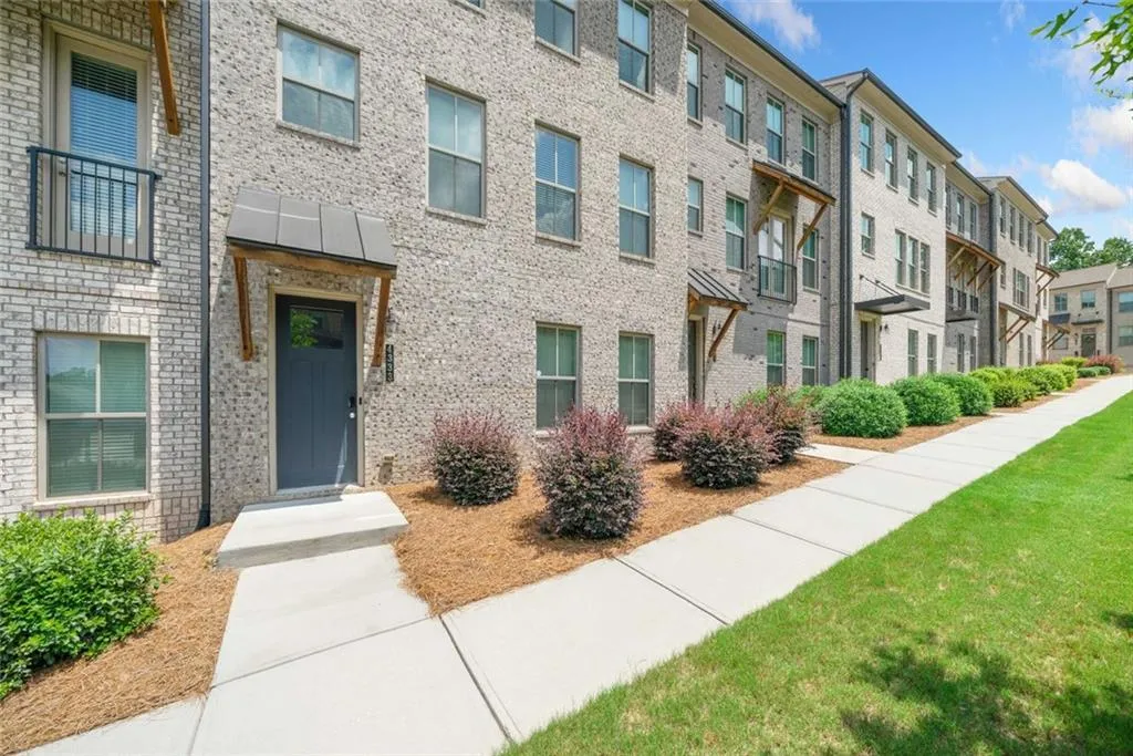 Doraville, Georgia 30360, United States, 4 Bedrooms Bedrooms, ,4 BathroomsBathrooms,Residential,Active,169424