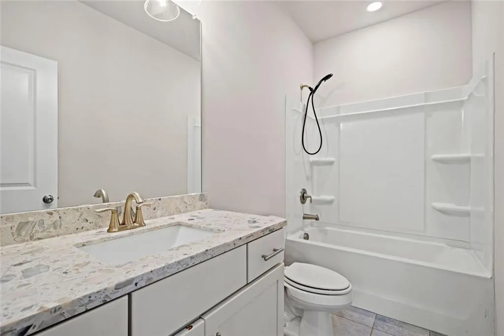 Doraville, Georgia 30360, United States, 4 Bedrooms Bedrooms, ,4 BathroomsBathrooms,Residential,Active,169424