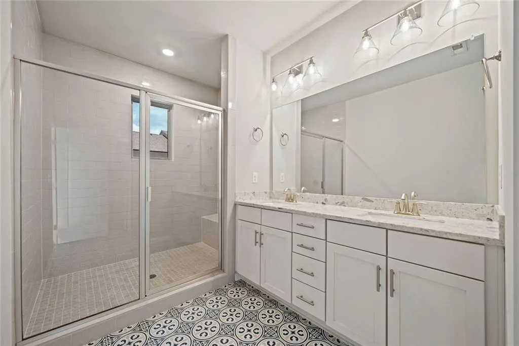 Doraville, Georgia 30360, United States, 4 Bedrooms Bedrooms, ,4 BathroomsBathrooms,Residential,Active,169424