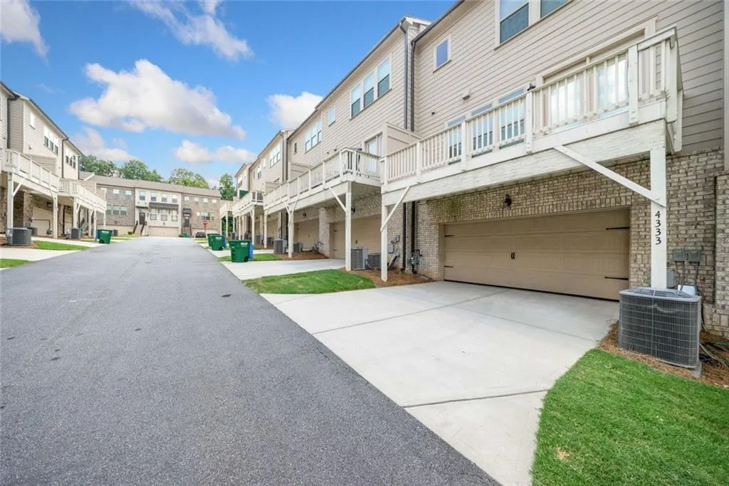 Doraville, Georgia 30360, United States, 4 Bedrooms Bedrooms, ,4 BathroomsBathrooms,Residential,Active,169424