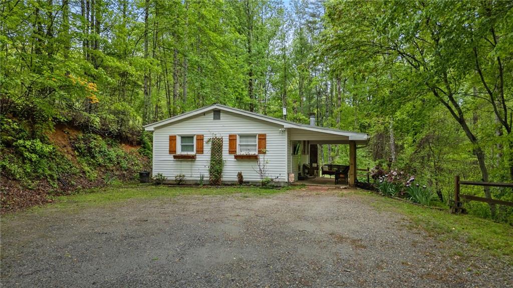 115 Maple Leaf Drive, Dahlonega, Georgia image 1