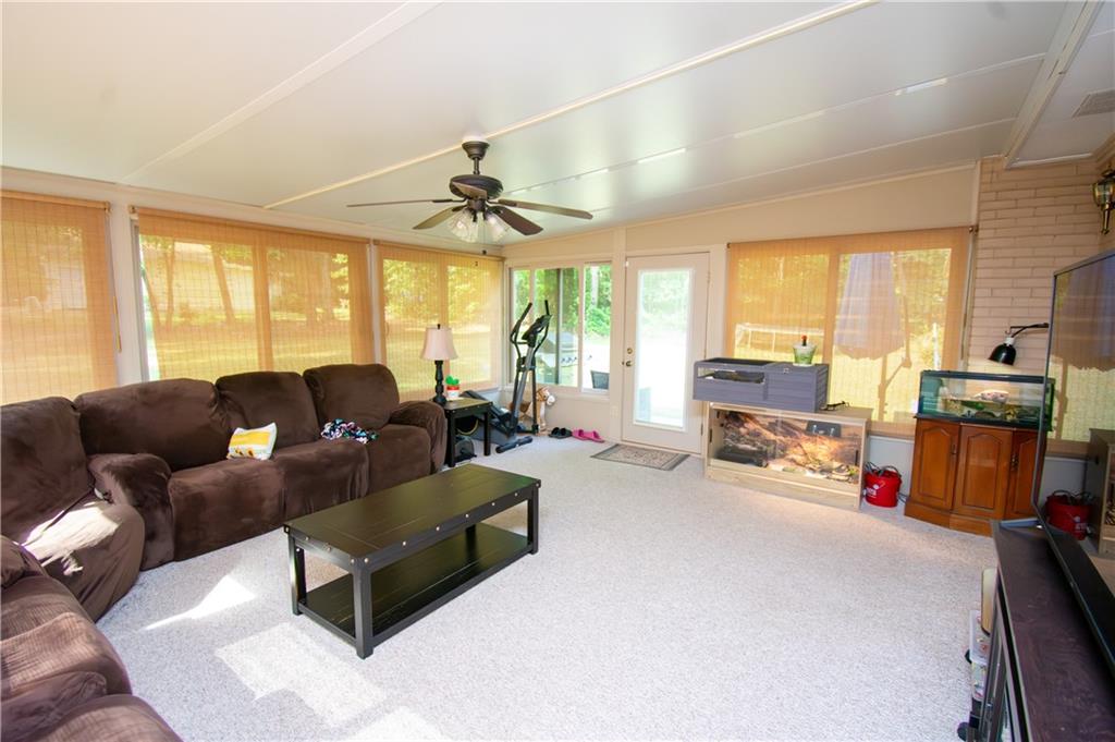 1719 Highway 81 W