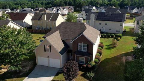 A home in Fairburn