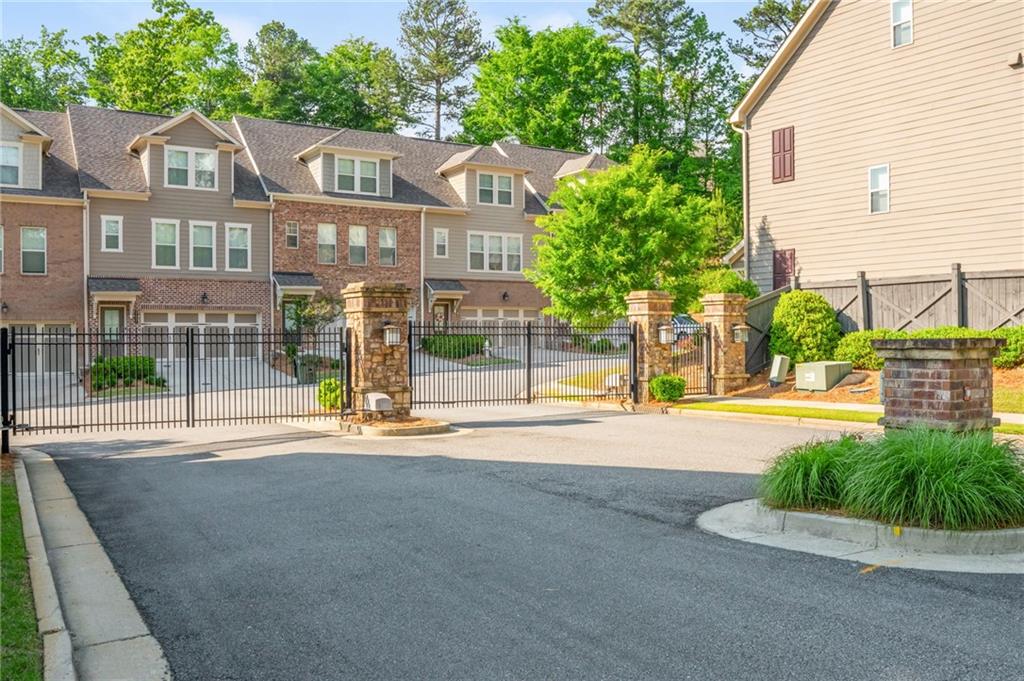 2444 Coosa Valley, Atlanta, Georgia image 50