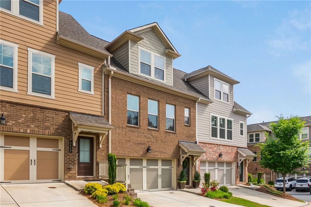 2444 Coosa Valley, Atlanta, Georgia image 6