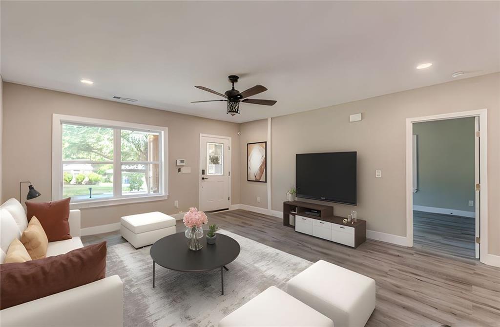 3275 Dodson Drive, East Point, Georgia image 3