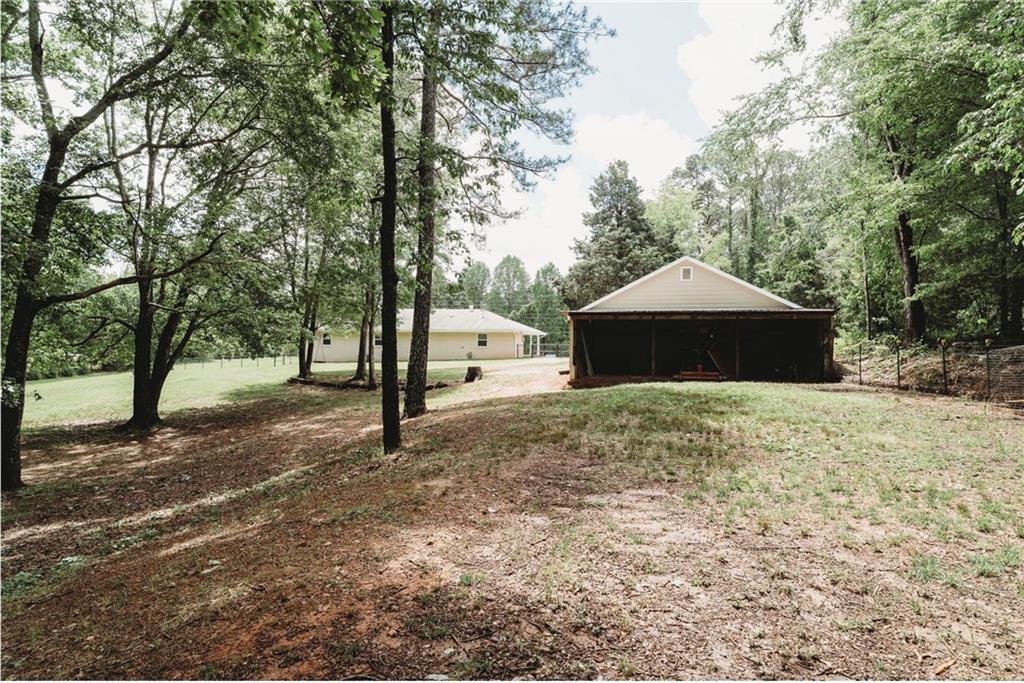 8394 Banks Mill Road, Douglasville, Georgia image 29