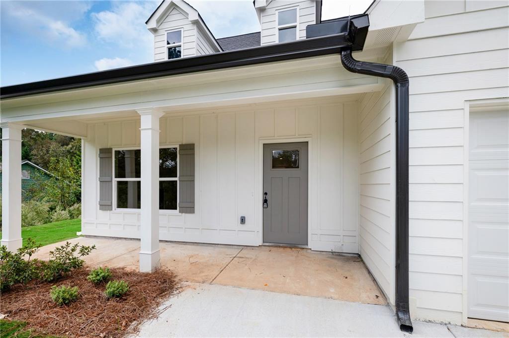 121 Harrison Lane NE