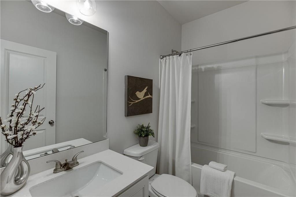 1242 Ainsworth Alley Lot 40